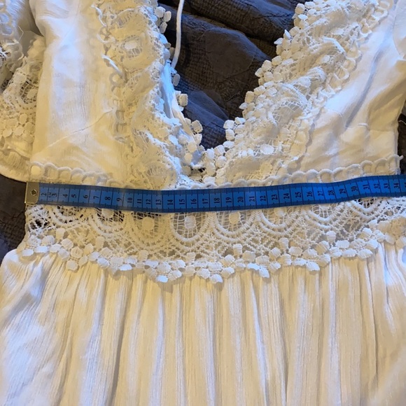 Fortunate One white dress. Size 10. Worn once. - Picture 4 of 4